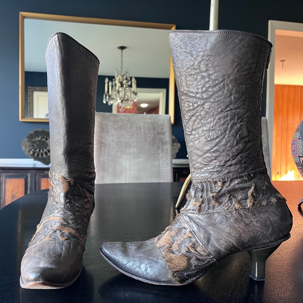 Cydwoq boots - USA hand crafted.  6.5 (Size 37) Excellent condition.
